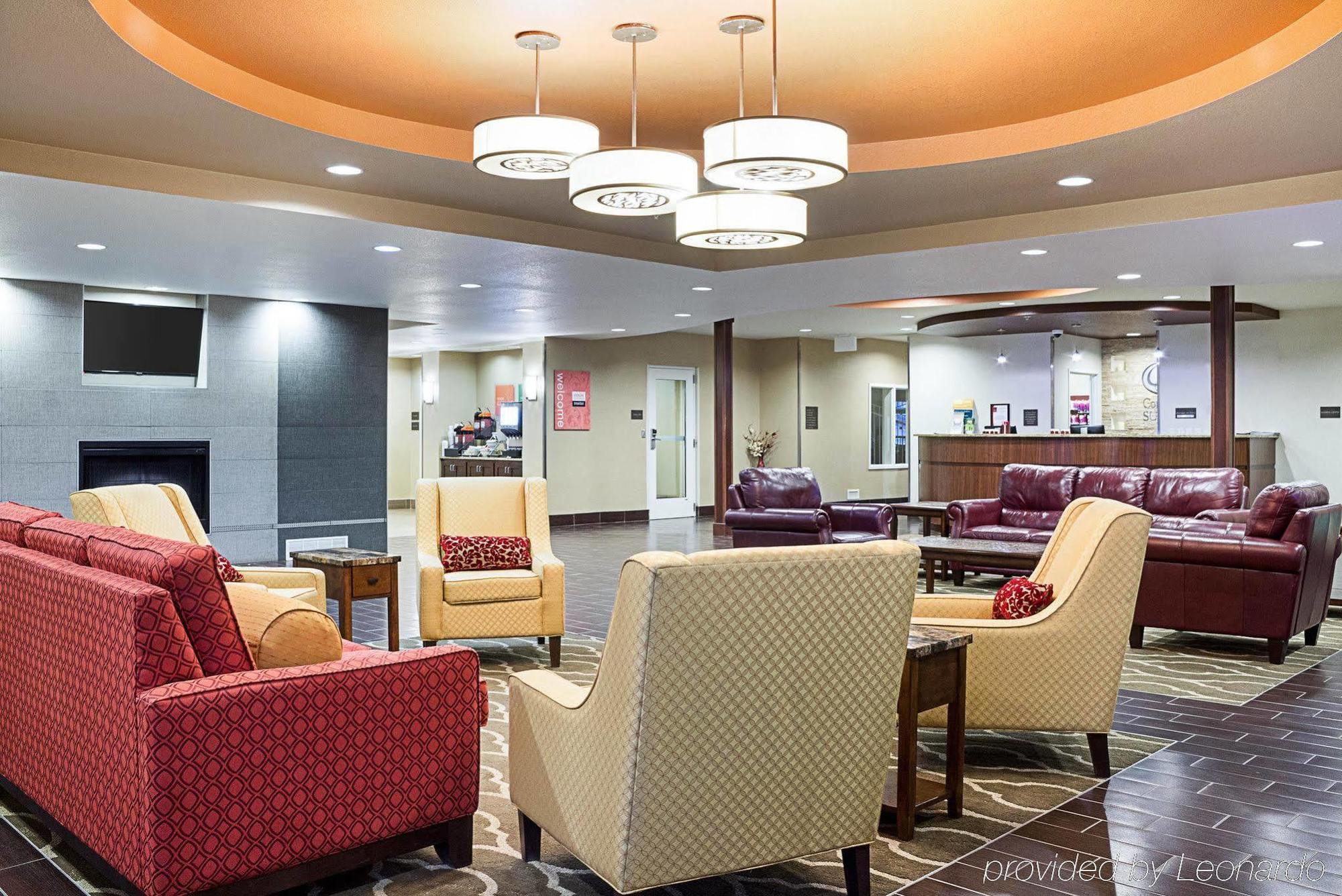 Comfort Suites Minot Exterior foto